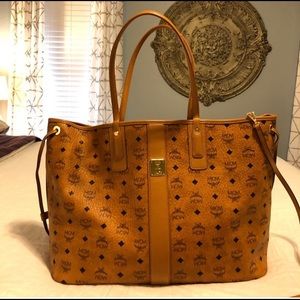 MCM Large Liz Reversible Shopper Tote